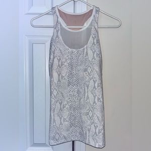 Lululemon Mesh workout tank 6 Snake Print